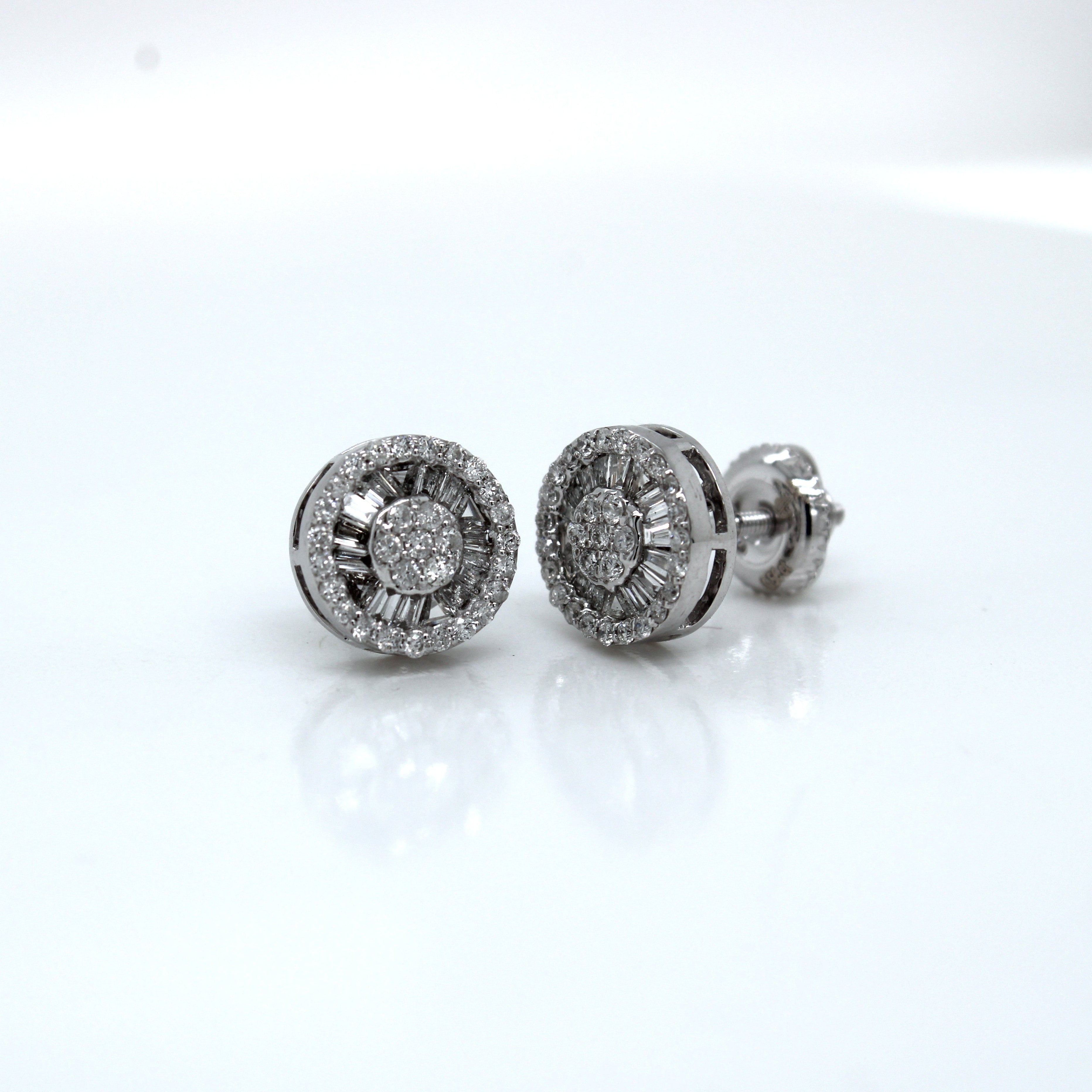 10K White Gold Round Shape Baguette Diamond Earrings 0.57CT 8.54MM