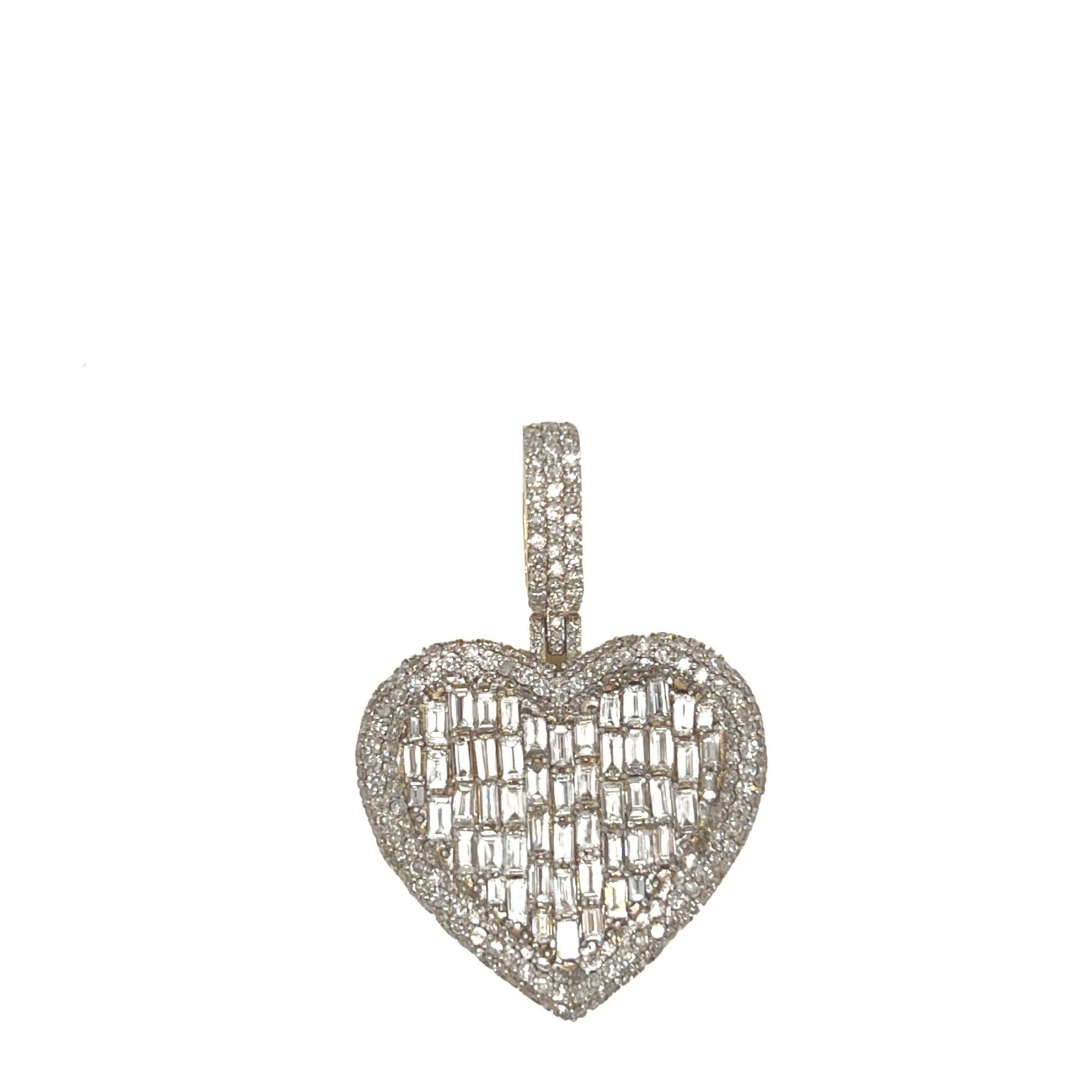 10K Yellow Gold Heart Emerald VS Diamond Pendant 3.82 CT 1.5"