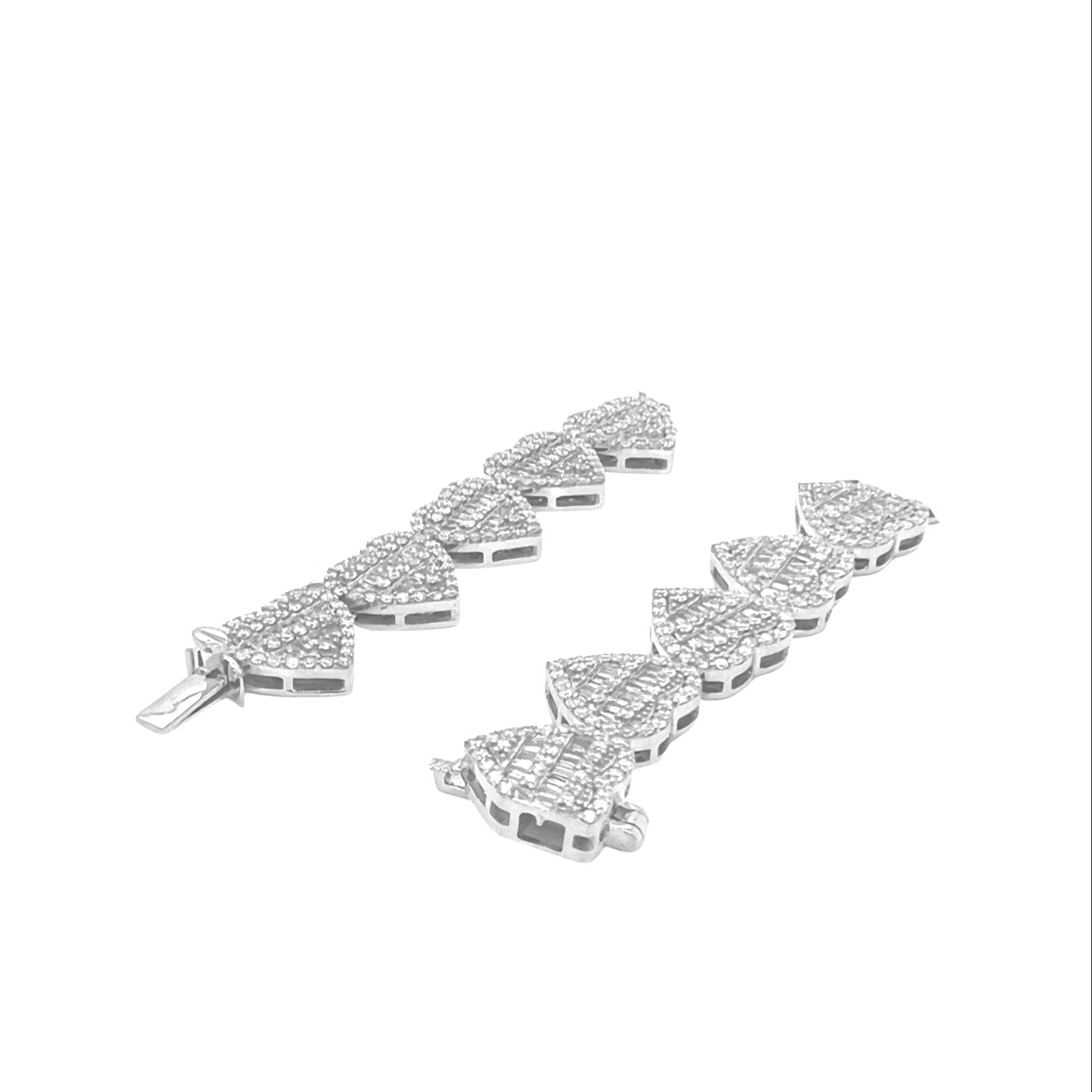 10K White Gold 11.5MM Heart Link Baguette Diamond Necklace 19.17 CT - 22"