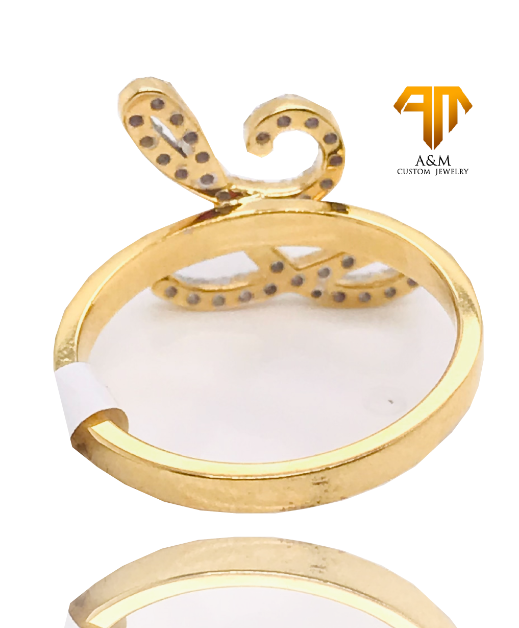 10 KT Yellow Gold Diamond Initial L Ring.